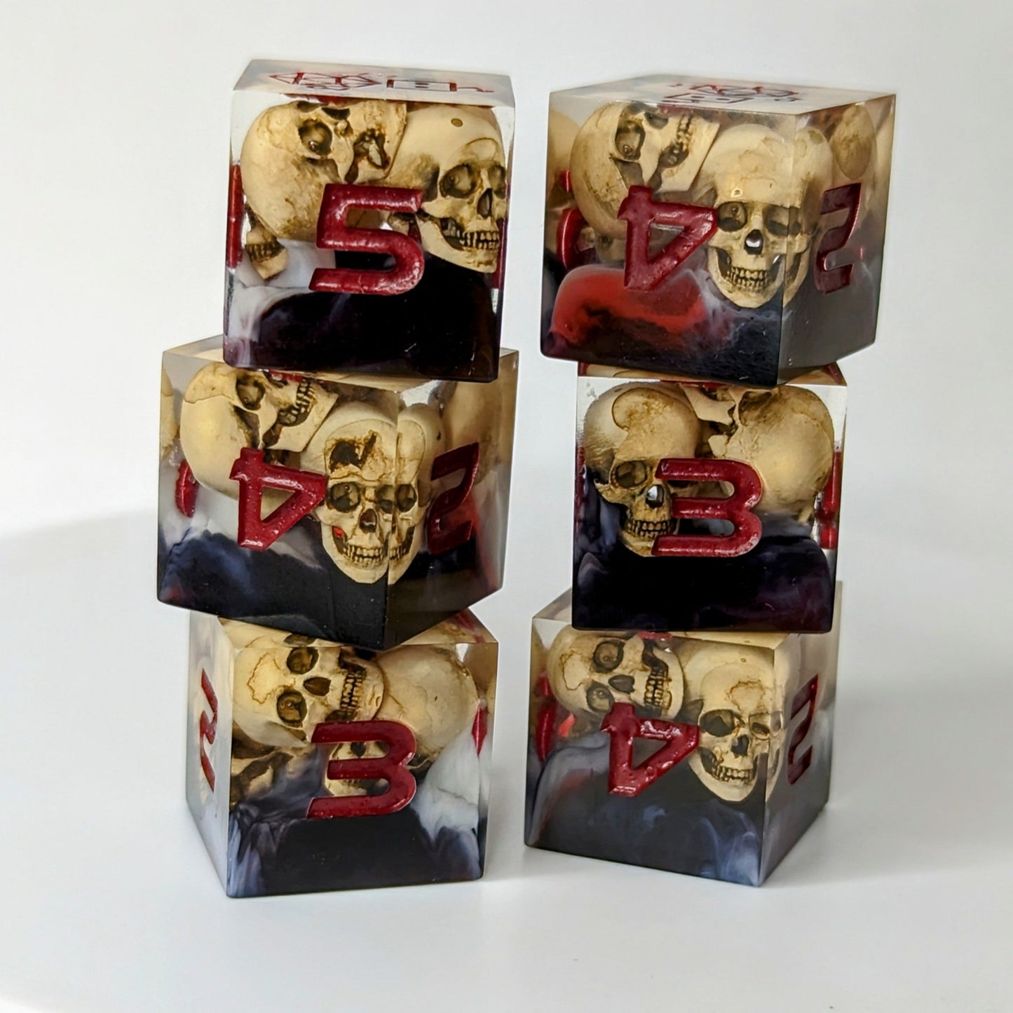 Jumbo D20 Custom Dice Warlock Skull - Custom made resin dice for D&D and Roleplaying - Chonk D20 Sharp Edge Die