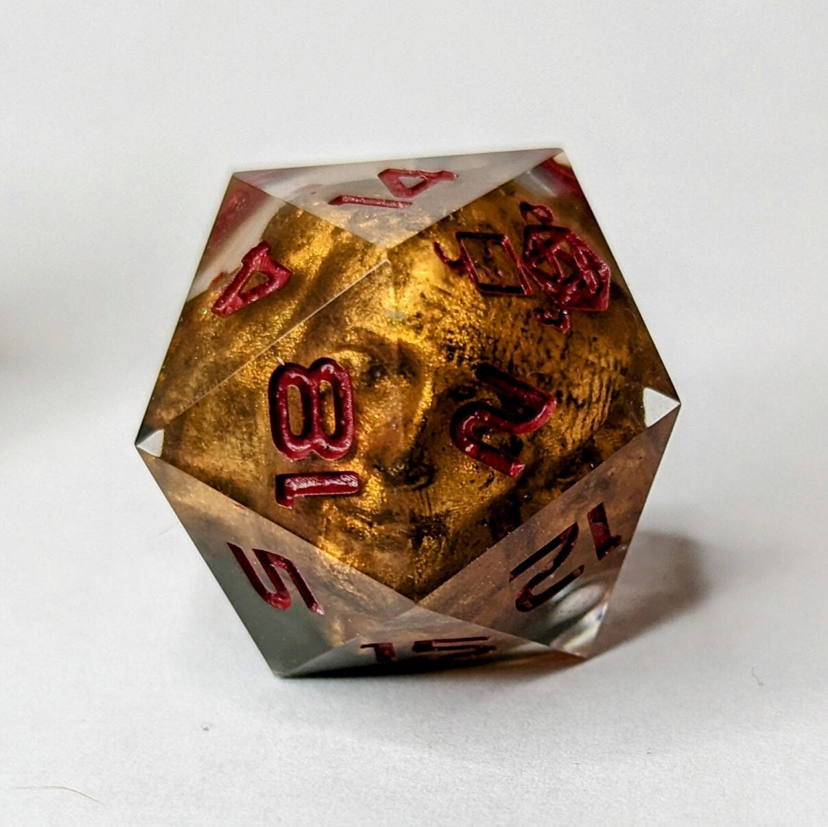 Dice Set Custom - Exalted Orb Path of Exile - Handmade resin dice for D&D and Roleplaying - Set of 7 polyhedral sharp edge dice