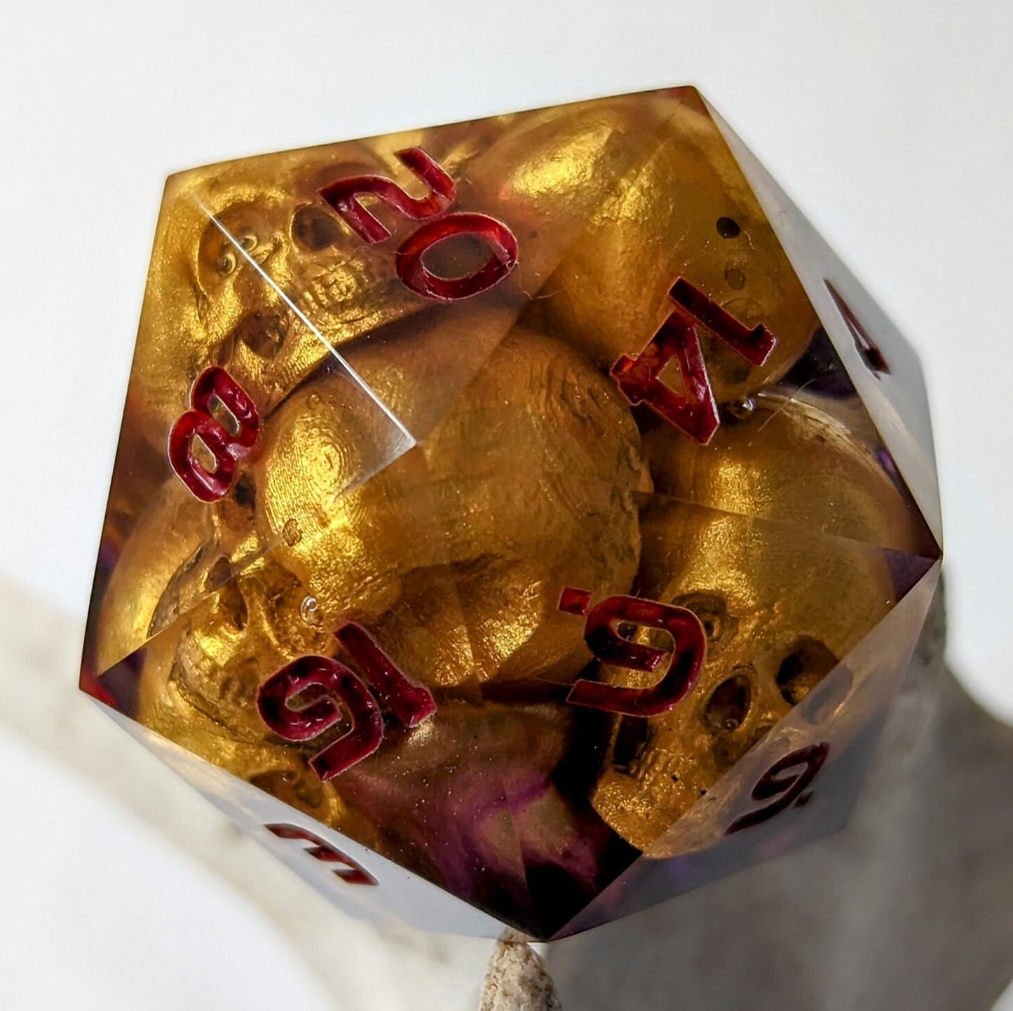 Jumbo D20 Custom Cursed Idol Golden Skull Dice - Custom made resin dice for D&D and Roleplaying - Chonk D20 Sharp Edge Die