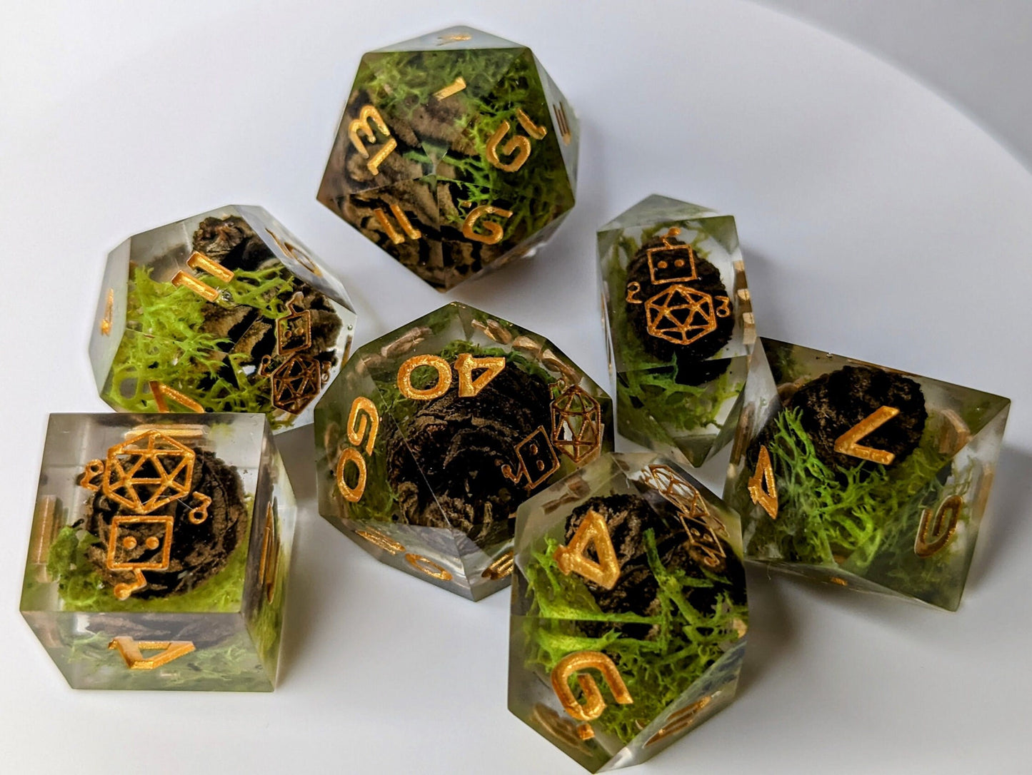 Dice Set Custom - Forest Ranger Dice Set - Handmade resin dice for D&D and Roleplaying - Set of 7 polyhedral sharp edge dice