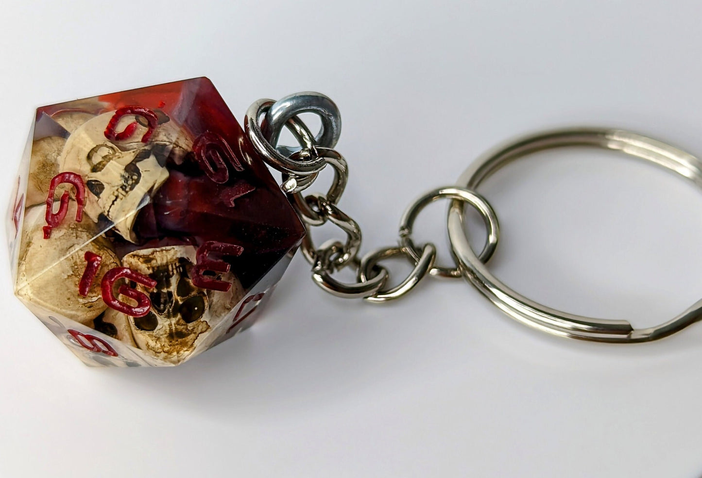 Warlock Skull Dice D20 Keychain