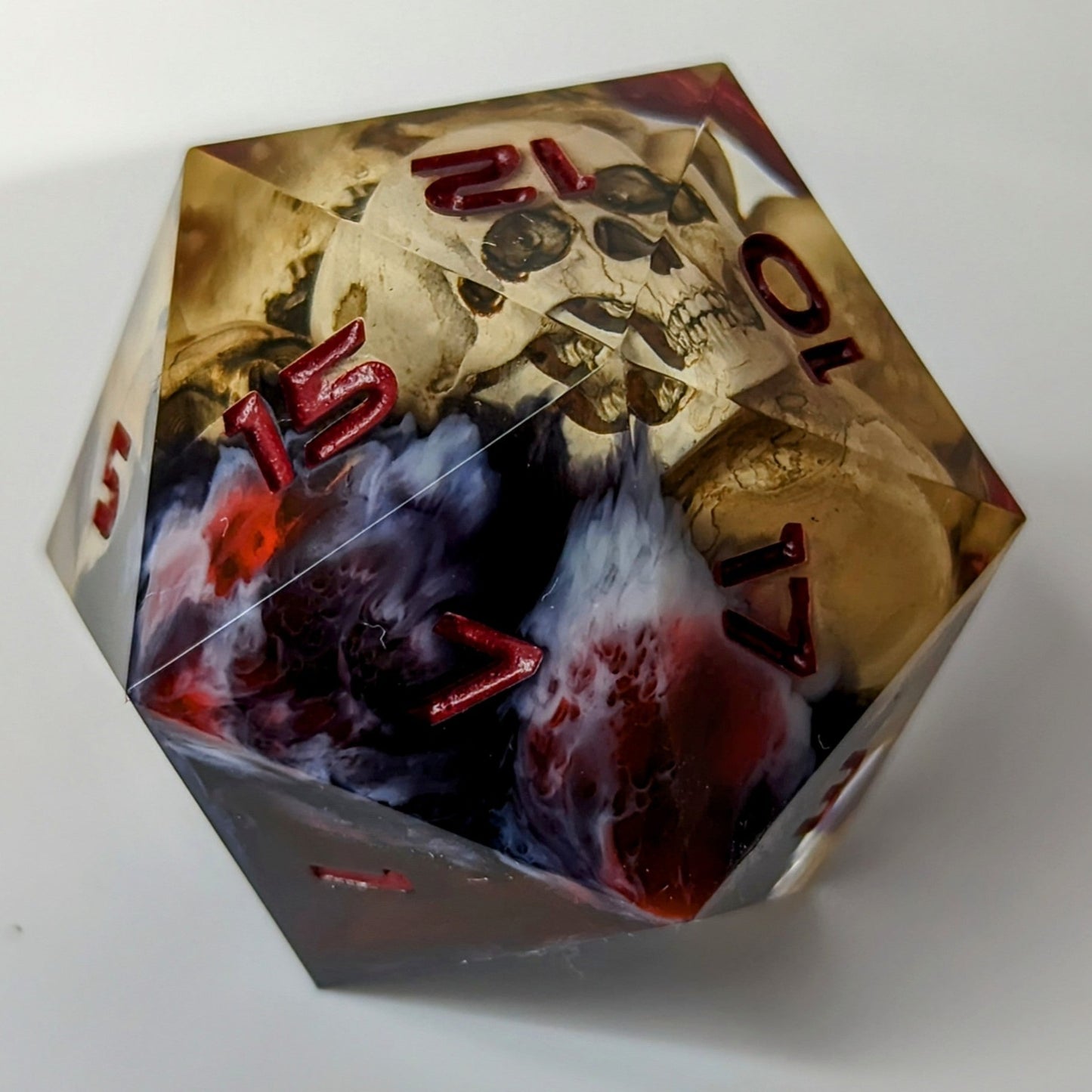 Jumbo D20 Custom Dice Warlock Skull - Custom made resin dice for D&D and Roleplaying - Chonk D20 Sharp Edge Die